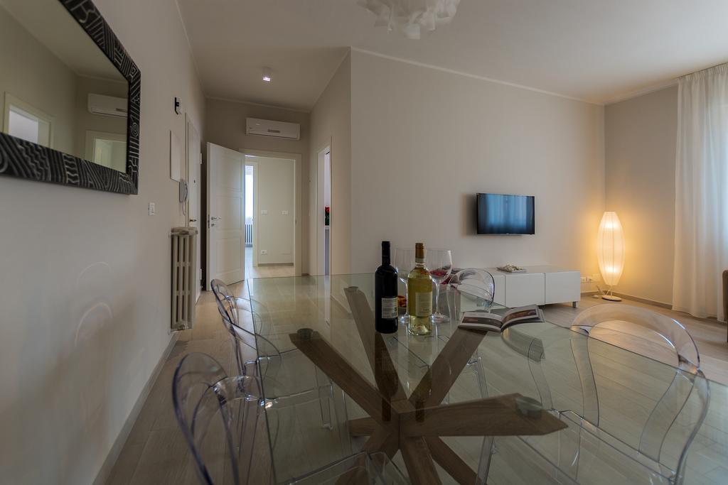 St. Vitale'S Basilic View Elegant Apartment Ravenna Bagian luar foto
