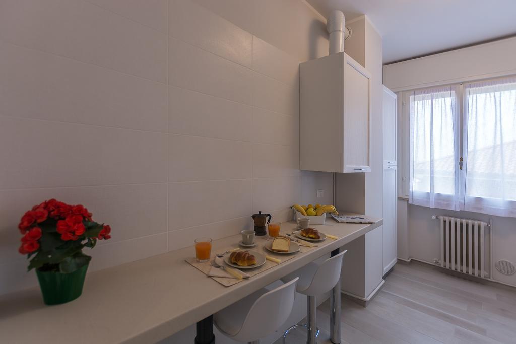 St. Vitale'S Basilic View Elegant Apartment Ravenna Bagian luar foto